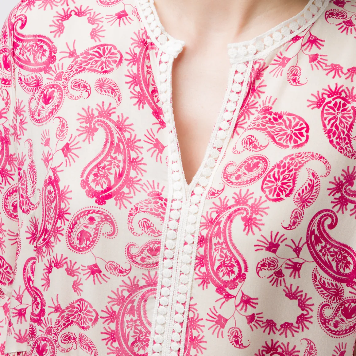 Abito da donna bianco con stampe fucsia Swish Jeans