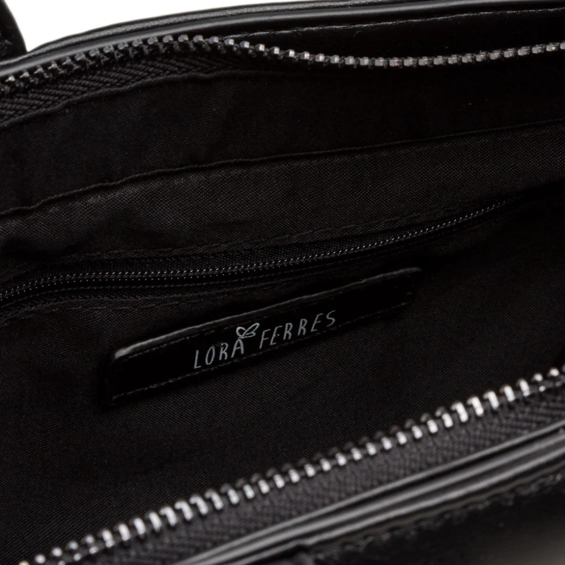 Borsa a mano nera da donna con logo Lora Ferres