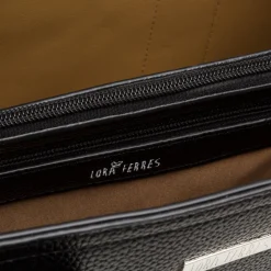 Borsa a mano nera da Donna con logo in metallo Lora Ferres