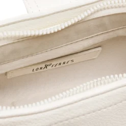 Borsa a Spalla Bianca da Donna con Borchie e Fibbia frontale Lora Ferres