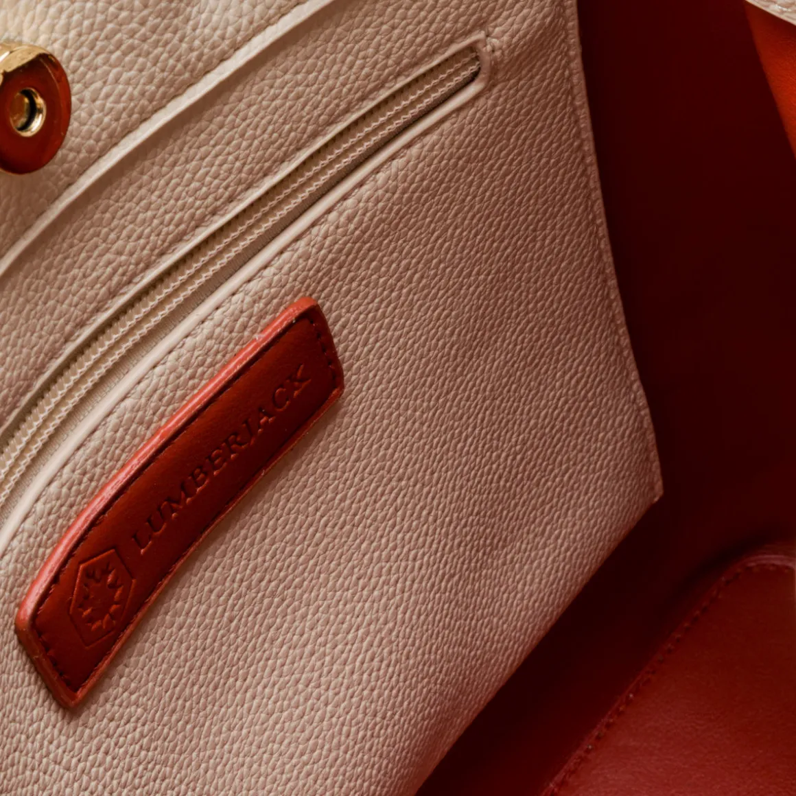 Borsa a spalla da Donna bianco off-white con dettaglio logo pendente in metallo Lumberjack