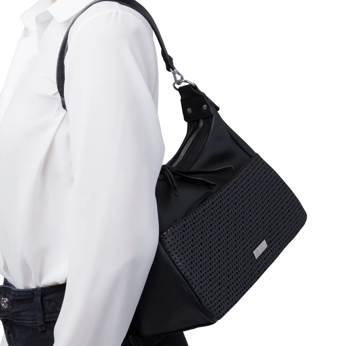 Borsa a spalla nera da Donna con dettagli traforati Lora Ferres