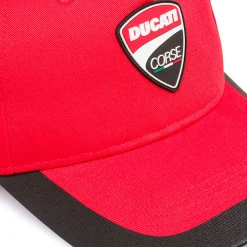 Cappellino da uomo rosso con dettaglio nero e logo Ducati