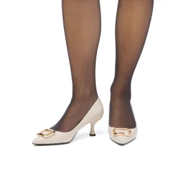 Décolleté da donna beige effetto vernice Lora Ferres con tacco 6 cm