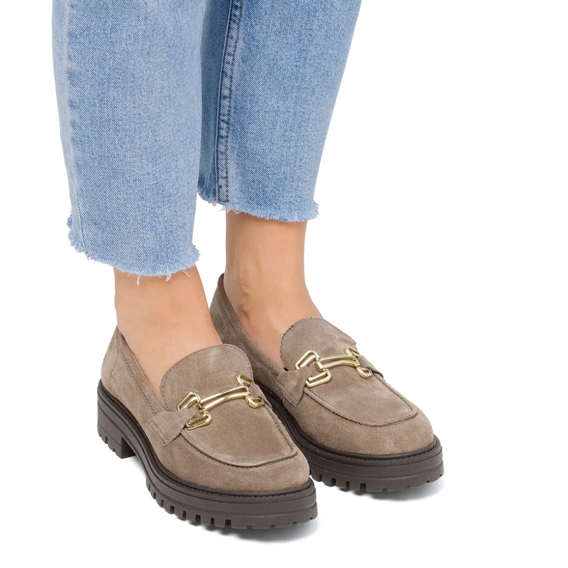 Mocassini chunky da donna beige in pelle scamosciata Primopiano