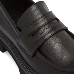 Mocassini loafer neri da Donna Lora Ferres