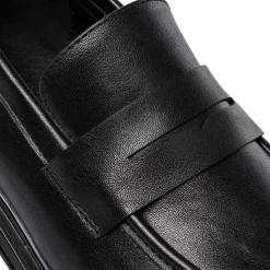Mocassini penny loafer neri da Donna Lora Ferres