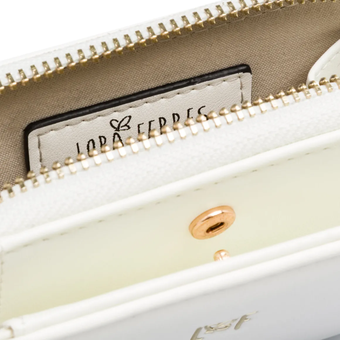 Portafoglio Bianco da Donna con logo in metallo Lora Ferres