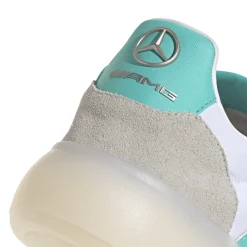 Scarpe Bianche con dettagli turchesi adidas x Mercedes-AMG Petronas F1 Team Barreda Decode
