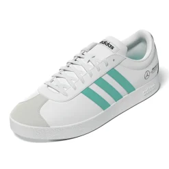 Scarpe Bianche con strisce turchesi adidas x Mercedes-AMG Petronas F1 Team VL Court