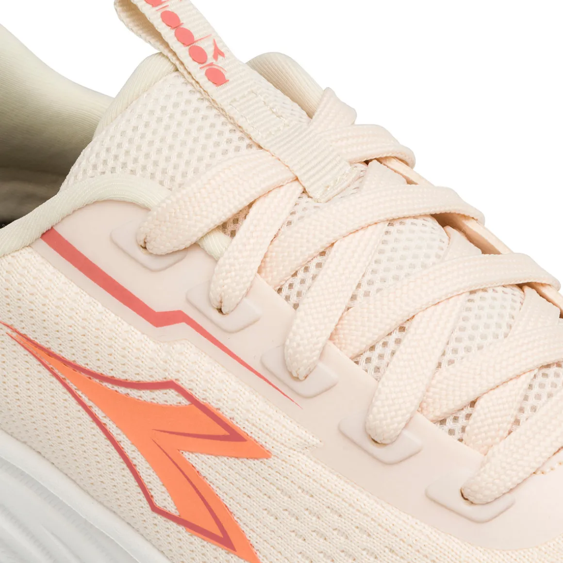 Scarpe da running bianche e arancioni effetto sfumato da Donna Diadora