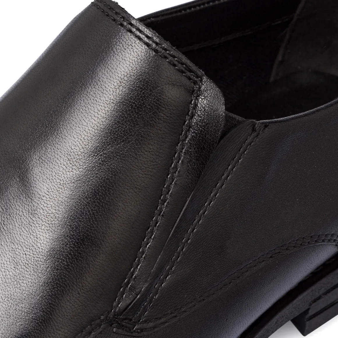 Scarpe eleganti da uomo nere in pelle senza allacciatura La Cuoieria