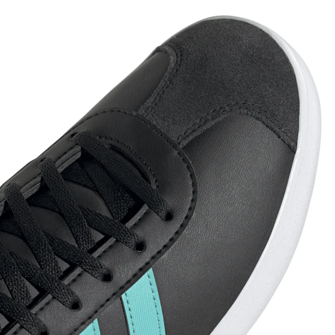 Scarpe Nere con dettagli turchesi adidas x Mercedes-AMG Petronas F1 Team VL Court