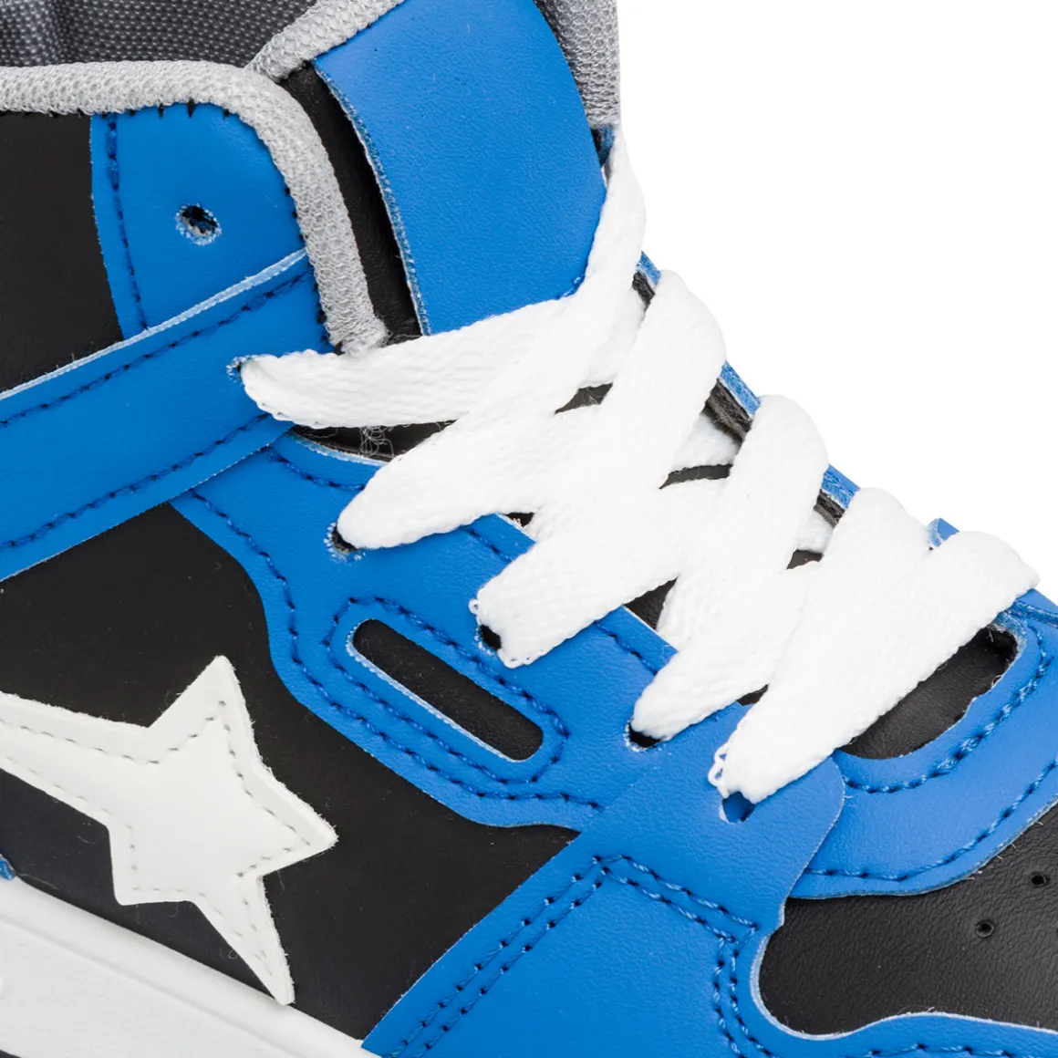 Sneakers alte blu da ragazzo con dettagli neri Birilli&Monelli