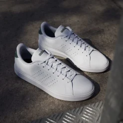 Sneakers bianche da Uomo adidas Advantage 2.0 con dettagli traforati
