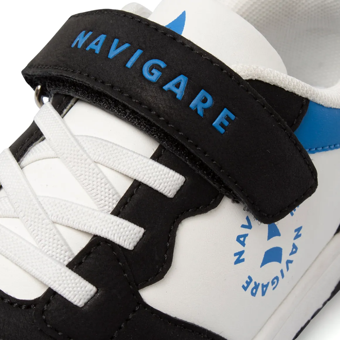 Sneakers bicolore bianco e nero da Ragazzo con strappo Navigare