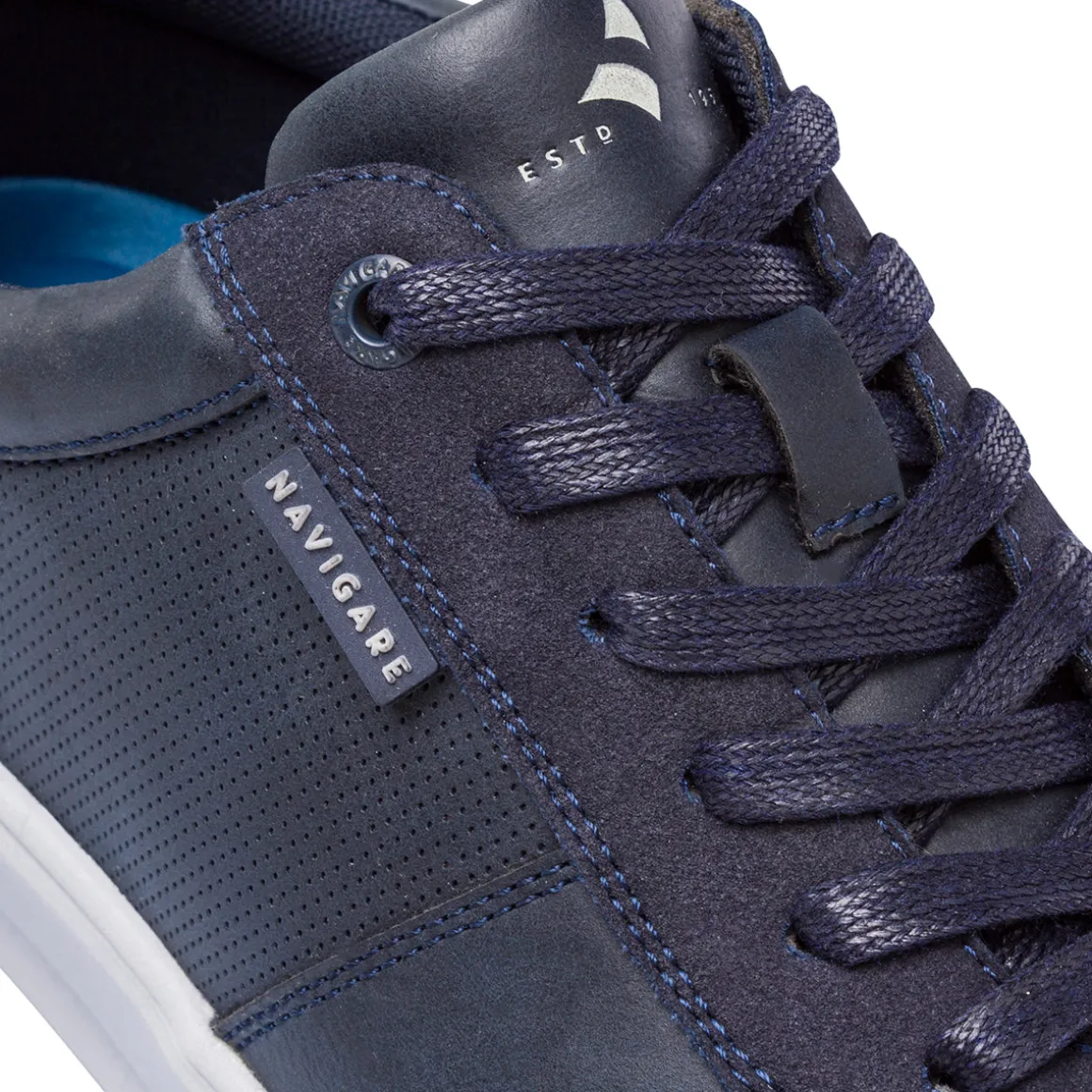 Sneakers blu da Uomo con dettaglio traspirante sulla tomaia Navigare