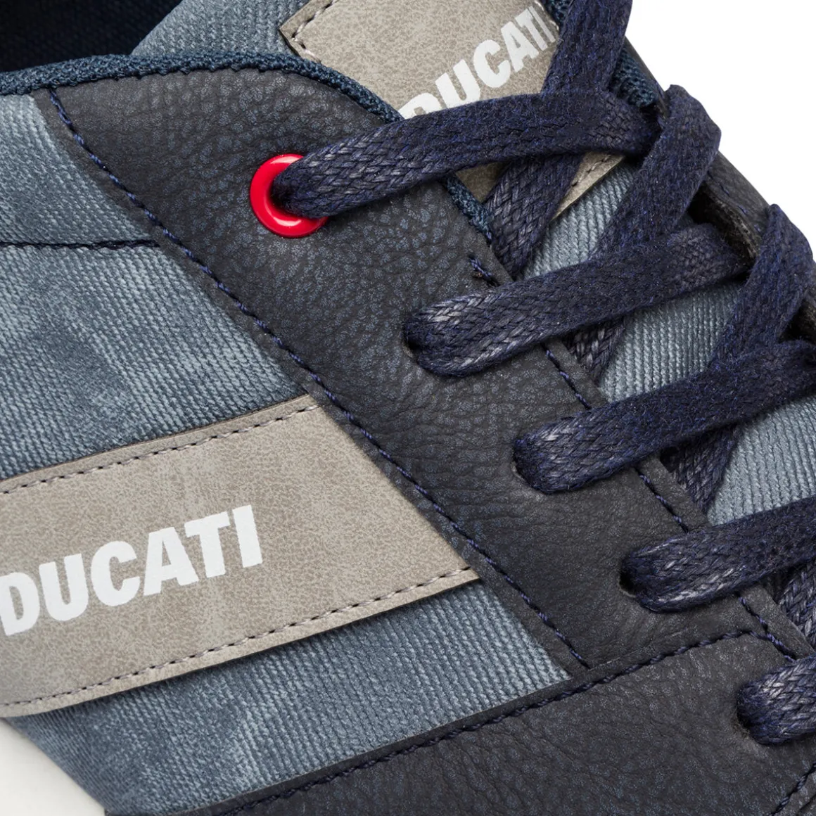 Sneakers blu jeans da uomo con logo laterale Ducati