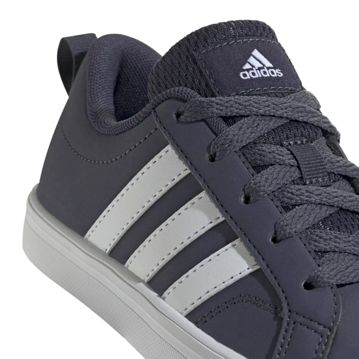 Sneakers blu navy da ragazzo con strisce bianche adidas VS Pace 2.0 K