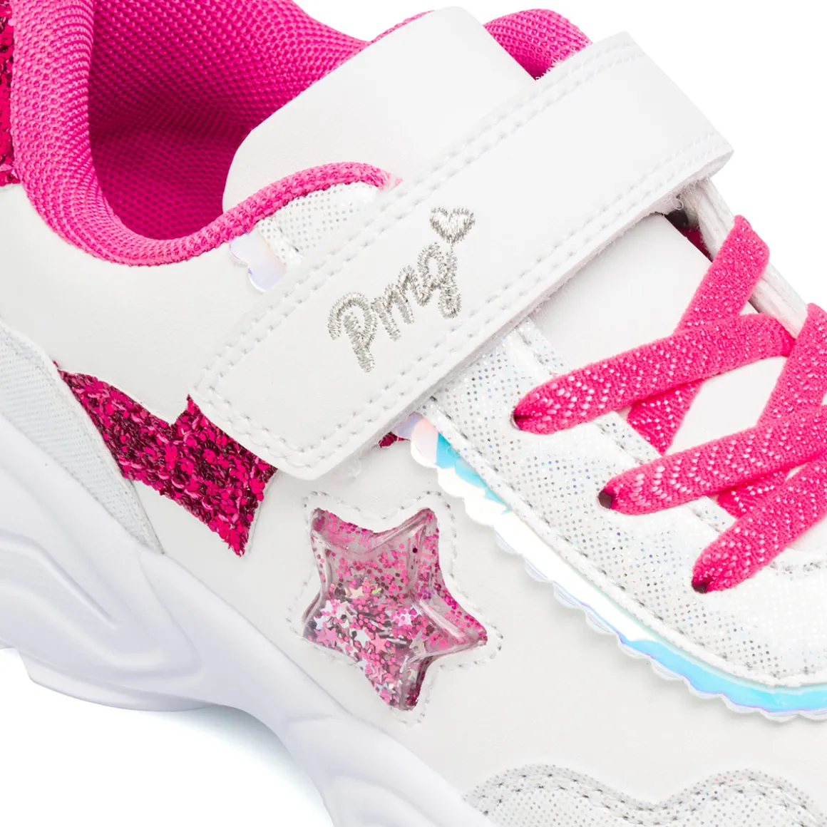 Sneakers da bambina bianche con dettagli fucsia glitter e stella Primigi