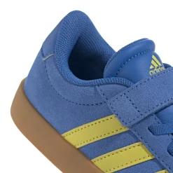 Sneakers da bambino e bambina in pelle effetto scamosciato blu e gialle adidas VL Court 2.0