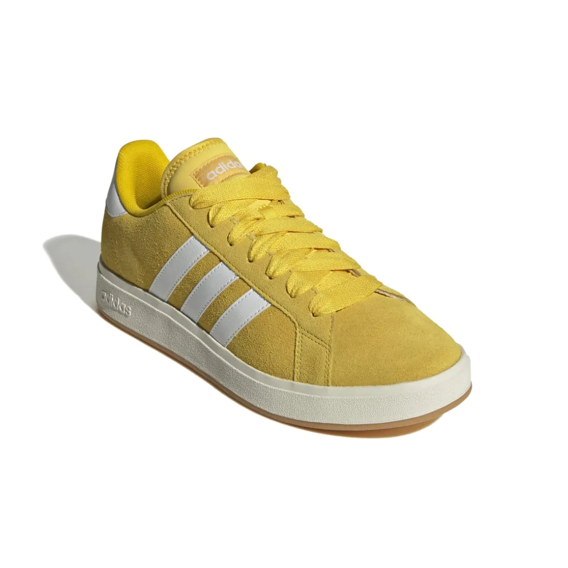 Sneakers da uomo gialle in pelle effetto scamoscato adidas Grand Court Base 00s