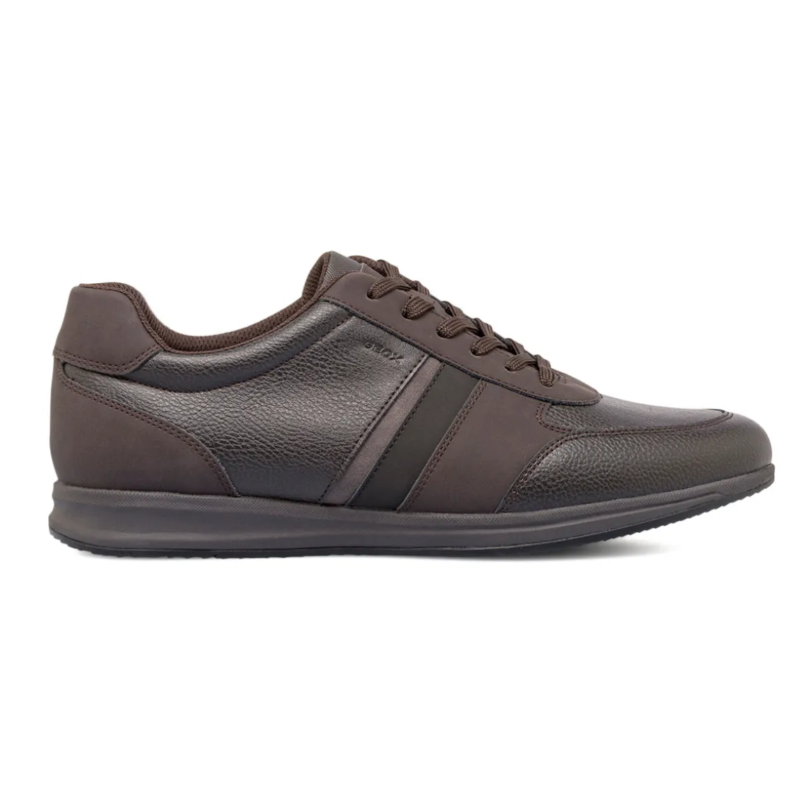 Sneakers da uomo marroni con suola traspirante e impermeabile Geox