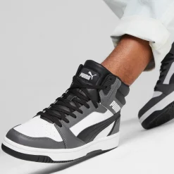 Sneakers da uomo Puma Rebound V6 grigie e nere con logo