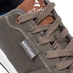 Sneakers Grigie da Uomo con etichetta logata Navigare