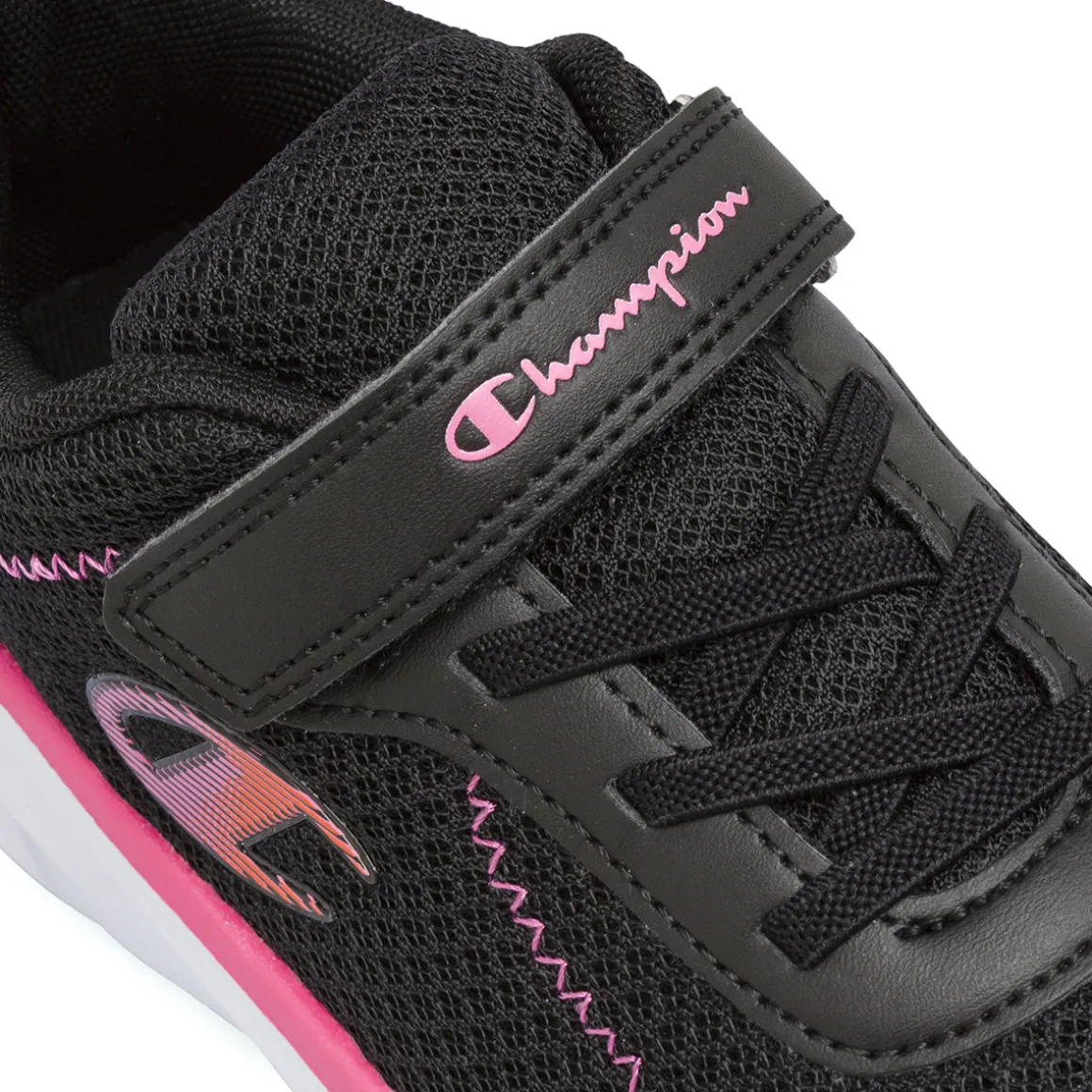Sneakers nere da bambina con strappo e dettagli rosa Champion