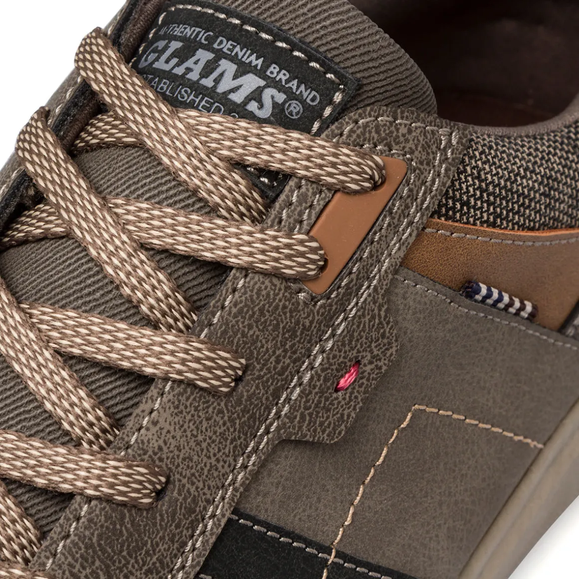 Sneakers taupe da uomo con logo Glams