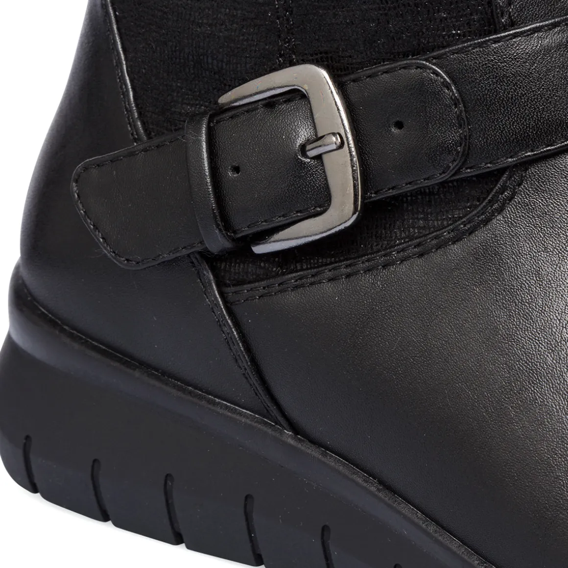Stivaletti comfort neri da donna con fibbia P Soft