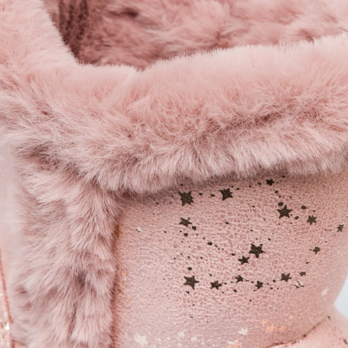 Stivaletti imbottiti rosa da bambina con stelline dorate e finta pelliccia Le Scarpe di Alice