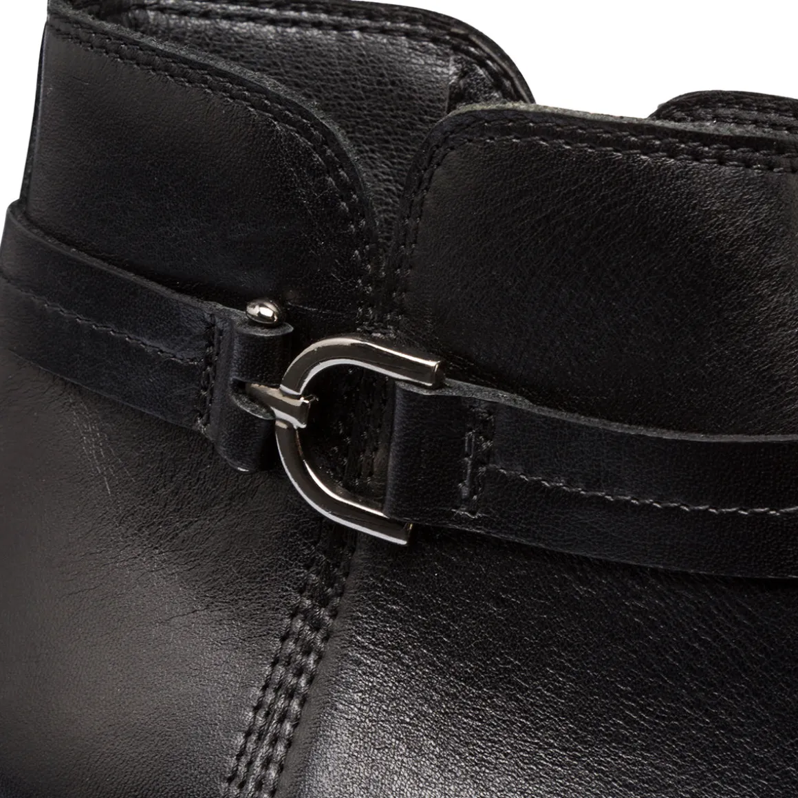 Stivaletti neri da donna in pelle con cinturino P Essentials