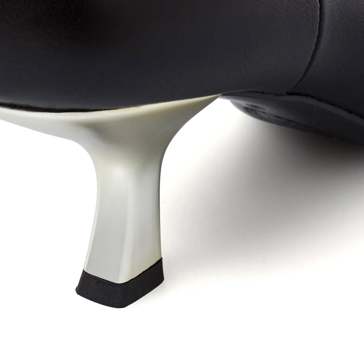 Stivali alti neri da Donna con tacco bianco 7 cm Lora Ferres