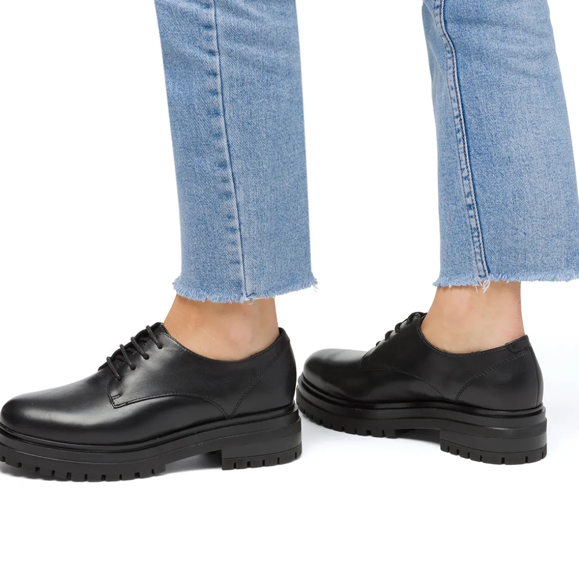 Stringate chunky da donna nere con allacciatura derby Primopiano