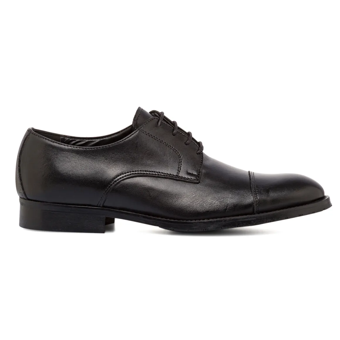 Stringate derby eleganti da uomo nere in pelle Primopiano