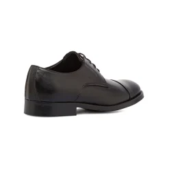 Stringate derby eleganti da uomo nere in pelle Primopiano