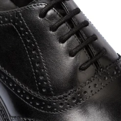 Stringate eleganti derby con dettagli brogue da uomo nere in pelle La Cuoieria