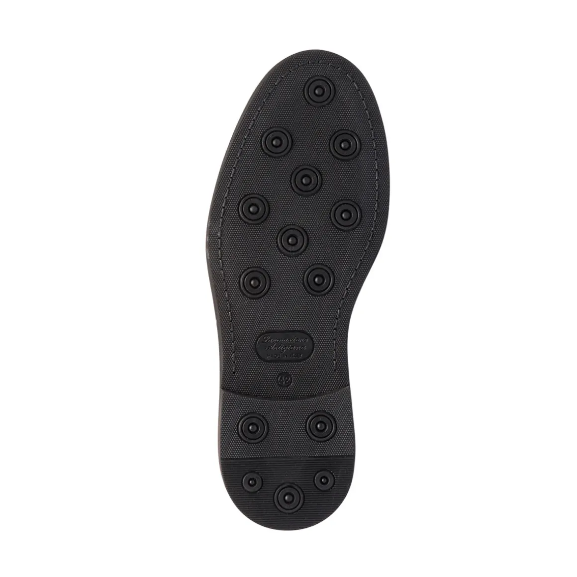 Stringate eleganti derby marroni da uomo in pelle con dettagli brogue Primopiano