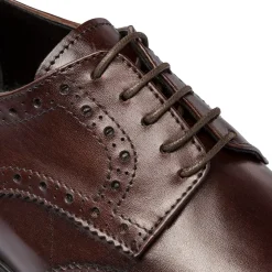 Stringate eleganti derby marroni da uomo in pelle con dettagli brogue Primopiano