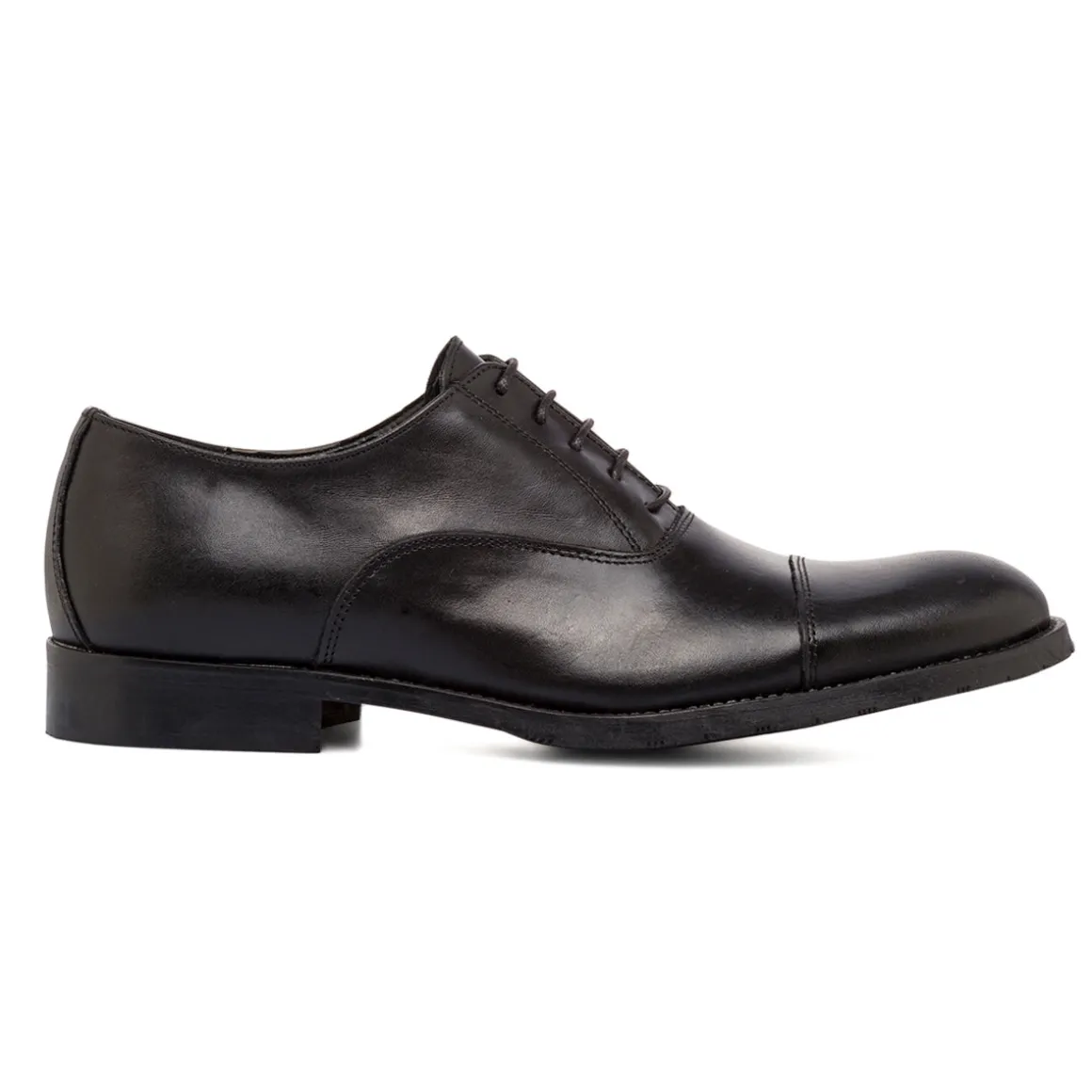 Stringate oxford eleganti da uomo nere in pelle Primopiano