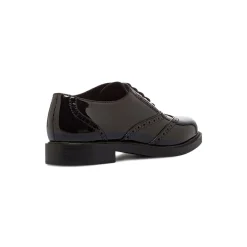Stringate Oxford nere da Donna effetto vernice Lora Ferres