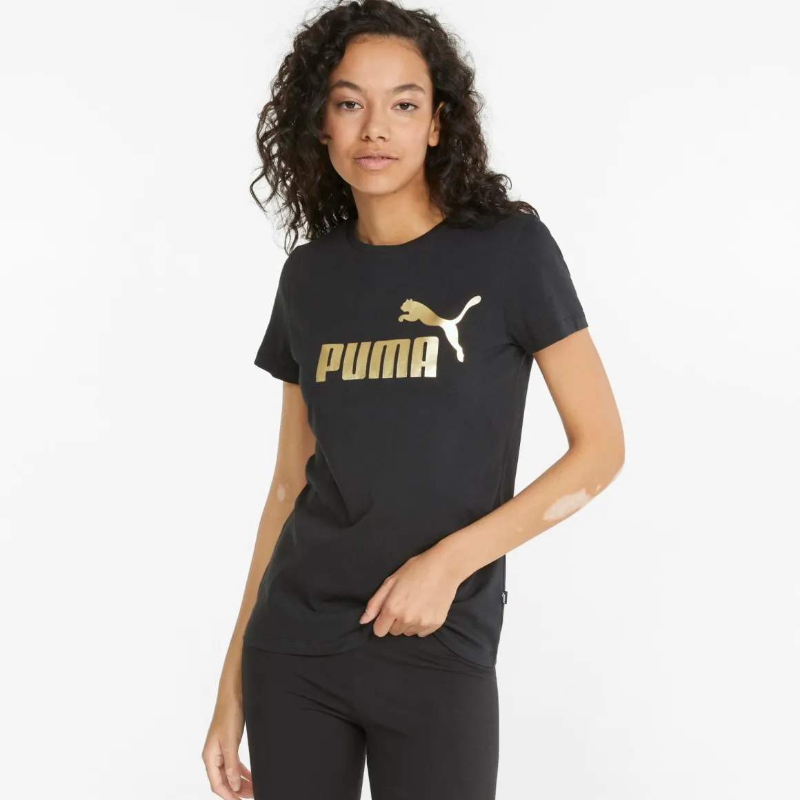 T-shirt nera da donna con logo oro Puma Essentials +