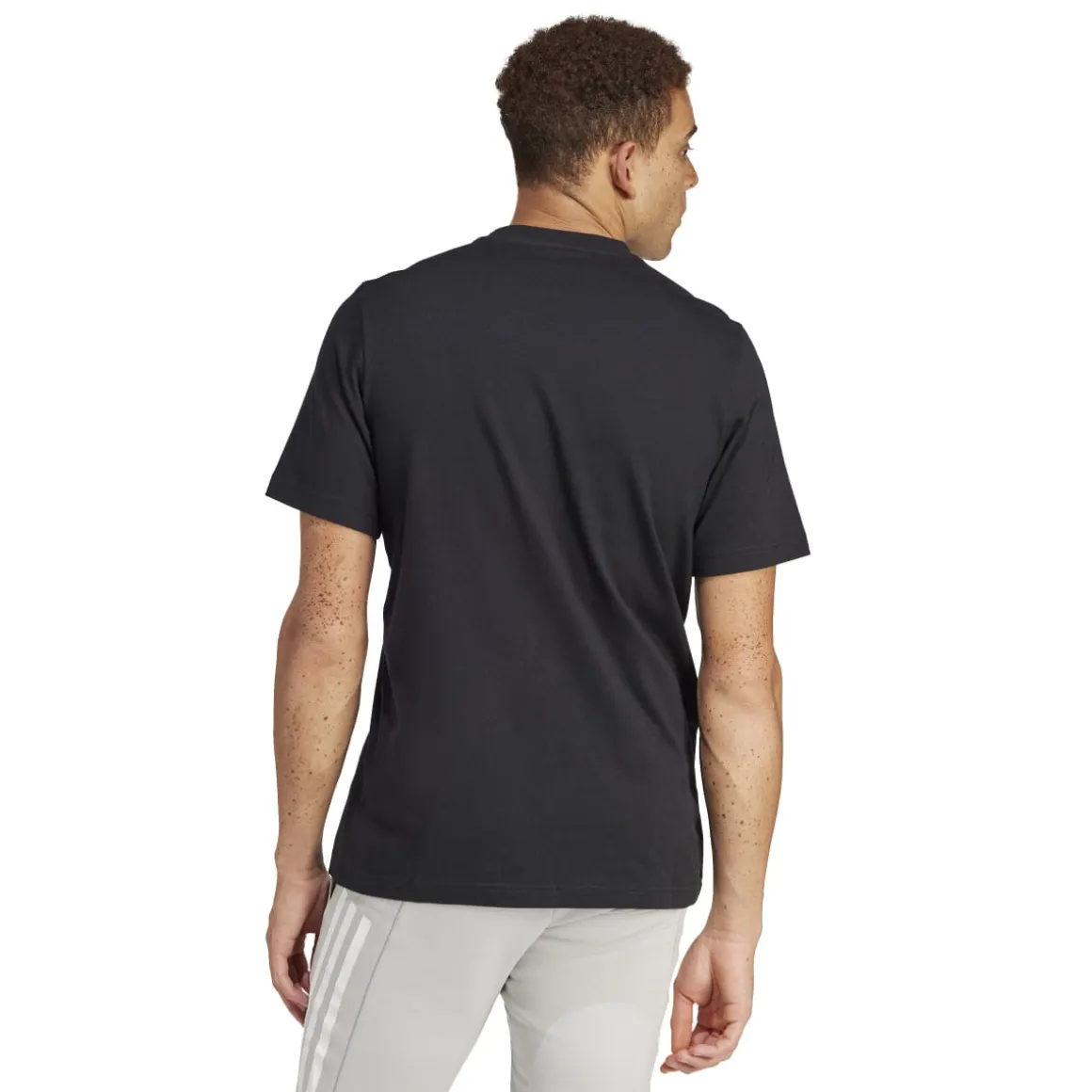 T-shirt nera da uomo con logo camouflage adidas Badge of Sport