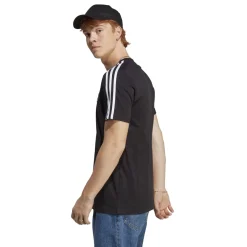 T-shirt nera da uomo con logo sul petto adidas Essentials 3-Stripes